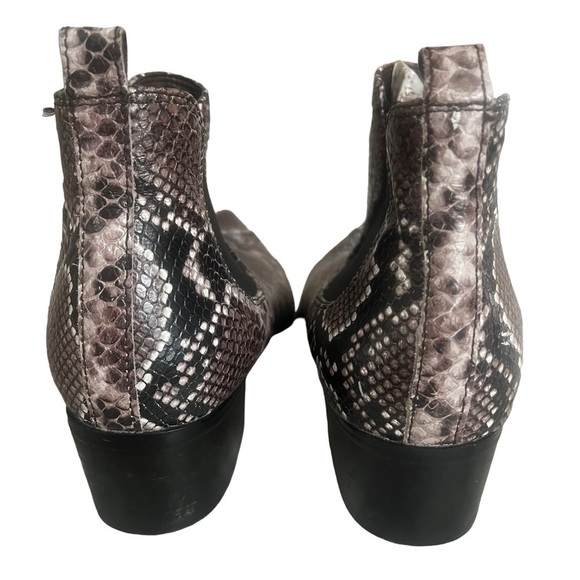 BLONDO Boots Booties Waterproof Python Snakeskin Cowboy Cowgirl 9M EUC - Picture 3 of 8